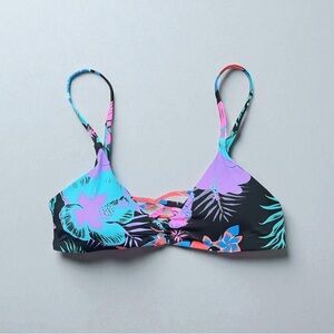 Sandy Beach for L’Space Hawaiian Floral Bikini Swim Top in Multicolor size Small